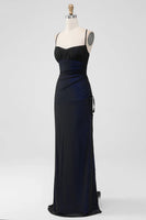 Laden Sie das Bild in den Galerie-Viewer, Etui Spaghettiträger Schwarz Rot Bodenlanges Brautjungfernkleid