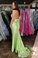 Laden Sie das Bild in den Galerie-Viewer, Meerjungfrau Neckholder Grünes langes Abendkleid