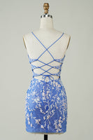 Laden Sie das Bild in den Galerie-Viewer, Mantel V-Ausschnitt Blaues kurzes Cocktailkleid mit Applikationen kreuz und quer über den Rücken