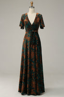 Laden Sie das Bild in den Galerie-Viewer, Leely Burnout Velvet Dark Green Mother of Bride Dress