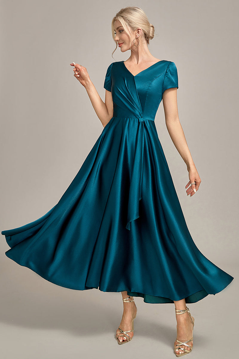 Laden Sie das Bild in den Galerie-Viewer, Pfauengrünes Satin A-Linie Maxi Plissiertes Brautjungfernkleid mit V-Ausschnitt