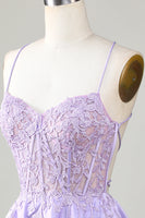 Laden Sie das Bild in den Galerie-Viewer, Lila Korsett A-Linie Satin Kurzes Cocktailkleid mit Spitze