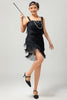 Laden Sie das Bild in den Galerie-Viewer, Glitter Schwarz Gesäumt Eng Kurze Flapper Kleid mit 1920er Zubehörset