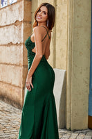 Laden Sie das Bild in den Galerie-Viewer, Trendiges Meerjungfrau Neckholder Dunkelgrünes langes Ballkleid mit Perlenapplikationen