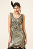 Laden Sie das Bild in den Galerie-Viewer, Goldfarbenes Fransen-Pailletten-Flapper-Kleid aus den 1920er Jahren
