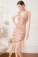 Laden Sie das Bild in den Galerie-Viewer, Schwarzes Paillettenkleid aus den 1920er Jahren mit Fransen