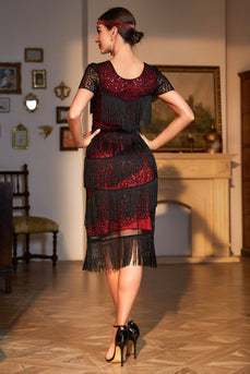 Juwelenausschnitt Schwarzes rotes perlenbesetztes Gatsby-Flapper-Kleid mit Fransen