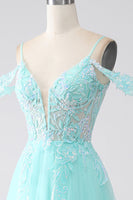 Laden Sie das Bild in den Galerie-Viewer, Hellgrünes Kleid mit Pailletten für den Abschlussball