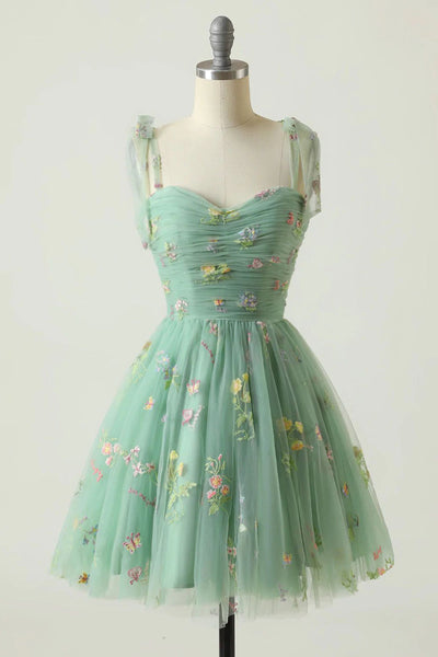 Grünes Kurzes A Linie Abendkleid mit Stickerei