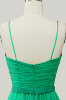 Laden Sie das Bild in den Galerie-Viewer, Grünes Tüll A-Linie Midi Ballkleid mit Rüschen