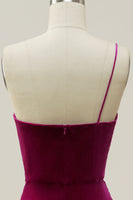 Laden Sie das Bild in den Galerie-Viewer, Eine Schulter Samt Ballkleid mit Schlitz