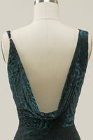 Laden Sie das Bild in den Galerie-Viewer, Meerjungfrau V Ausschnitt Grünes Samt Langes Ballkleid