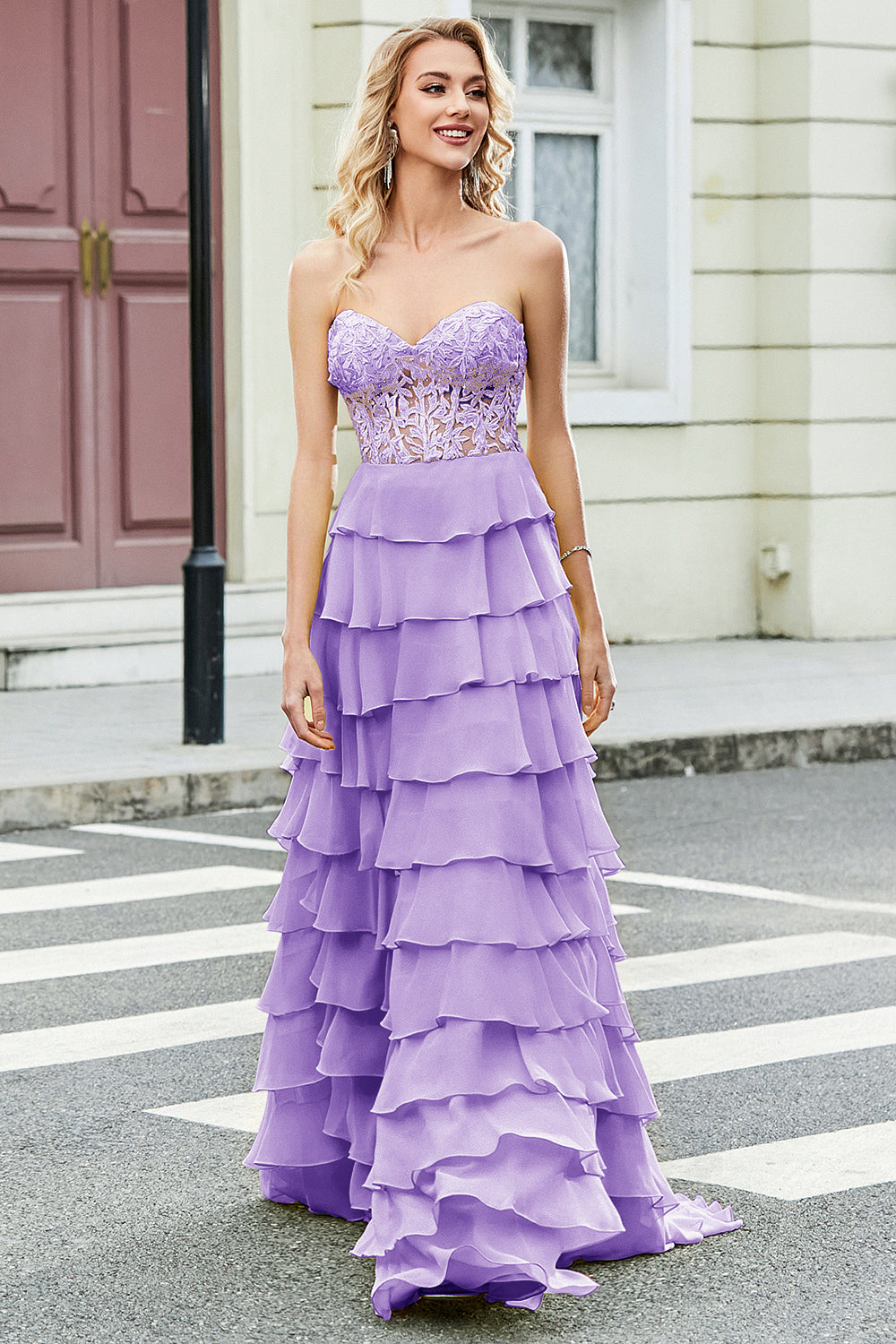 Wunderschönes A-Linien-Sweetheart-Korsett Fliederfarbenes Ballkleid mit Applikationen und Rüschen