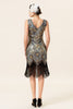 Laden Sie das Bild in den Galerie-Viewer, Apricot und goldene Paillettenfransen 1920er Jahre Gatsby Flapper Kleid mit 20er Jahre Accessoires Set