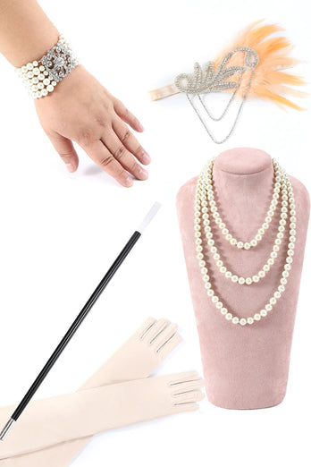 Champagnerfarbenes Cold-Shoulder-Fransen-Gatsby-Kleid aus den 1920er Jahren mit 20er-Jahre-Accessoires