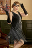 Laden Sie das Bild in den Galerie-Viewer, Schwarzes Flapper-Kleid in Plus Size aus den 1920er Jahren mit Quaste
