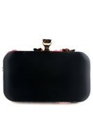 Laden Sie das Bild in den Galerie-Viewer, Dinner Clutch mit Blume