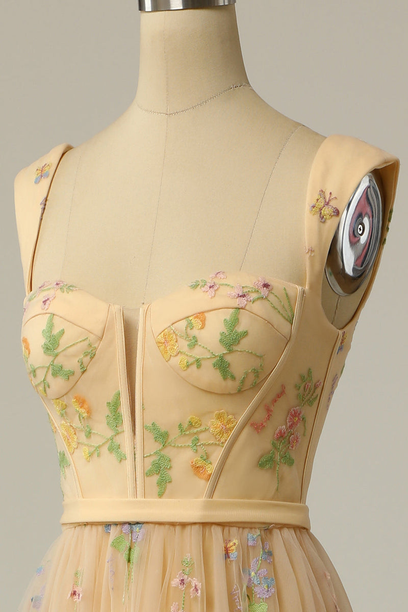 Laden Sie das Bild in den Galerie-Viewer, A Linie Langes Champagner Ballkleid mit Stickere