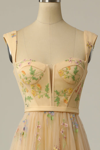 A Linie Langes Champagner Ballkleid mit Stickere