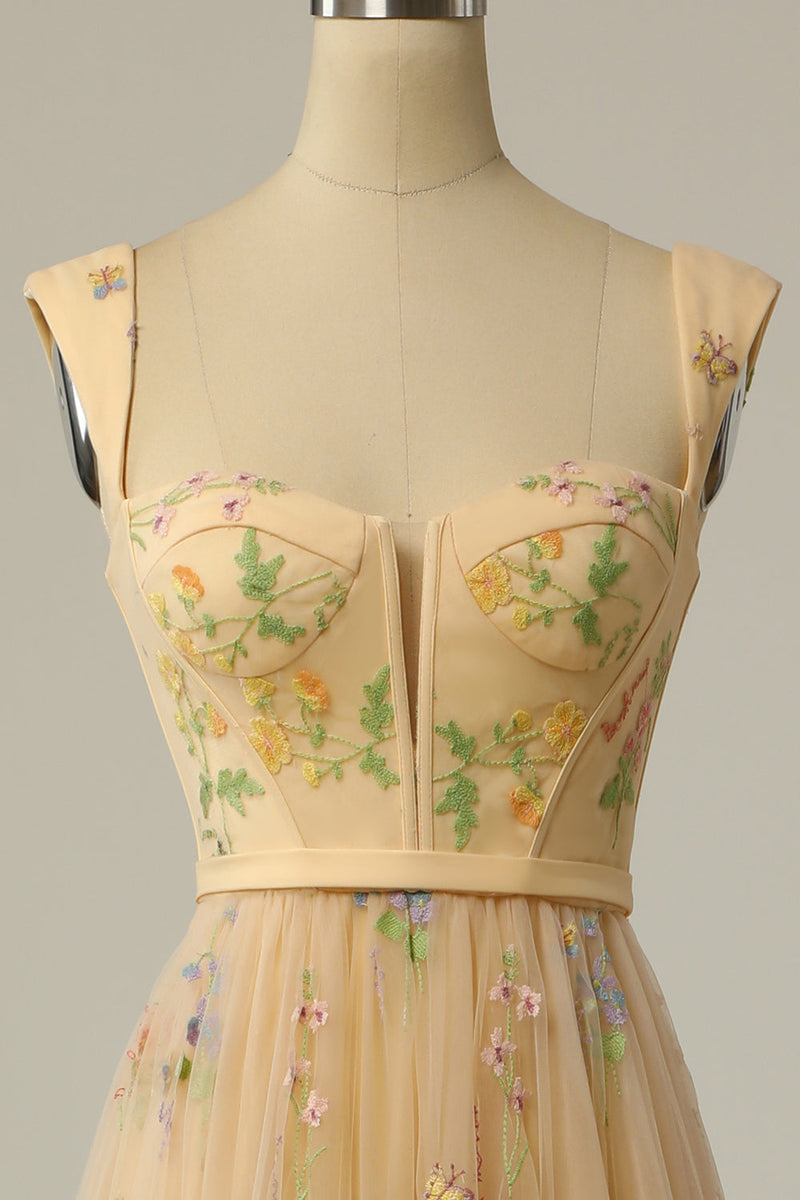 Laden Sie das Bild in den Galerie-Viewer, A Linie Langes Champagner Ballkleid mit Stickere